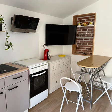 Kır Evi La Maisonnette Confort De Tari Et Nicolas *