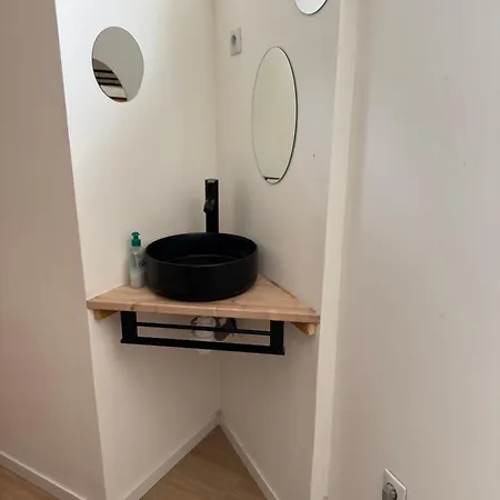 La Maisonnette Confort De Tari Et Nicolas Kır Evi